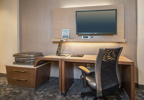 Отель Courtyard By Marriott Toledo North Экстерьер фото